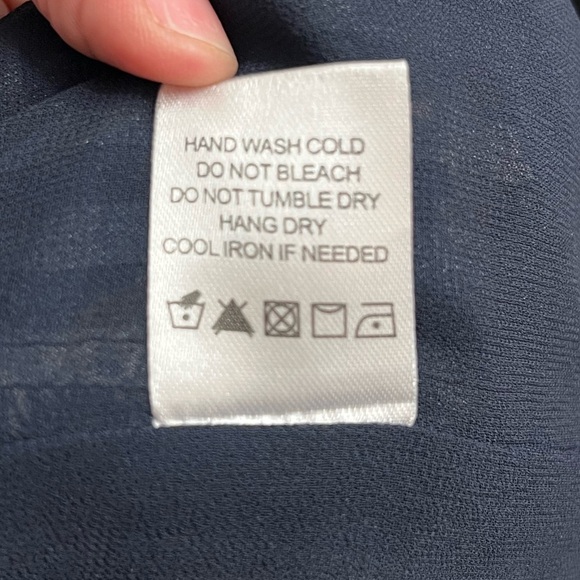 Tularosa Lily Dress in Burlingame Floral size Medium - Picture 6 of 7